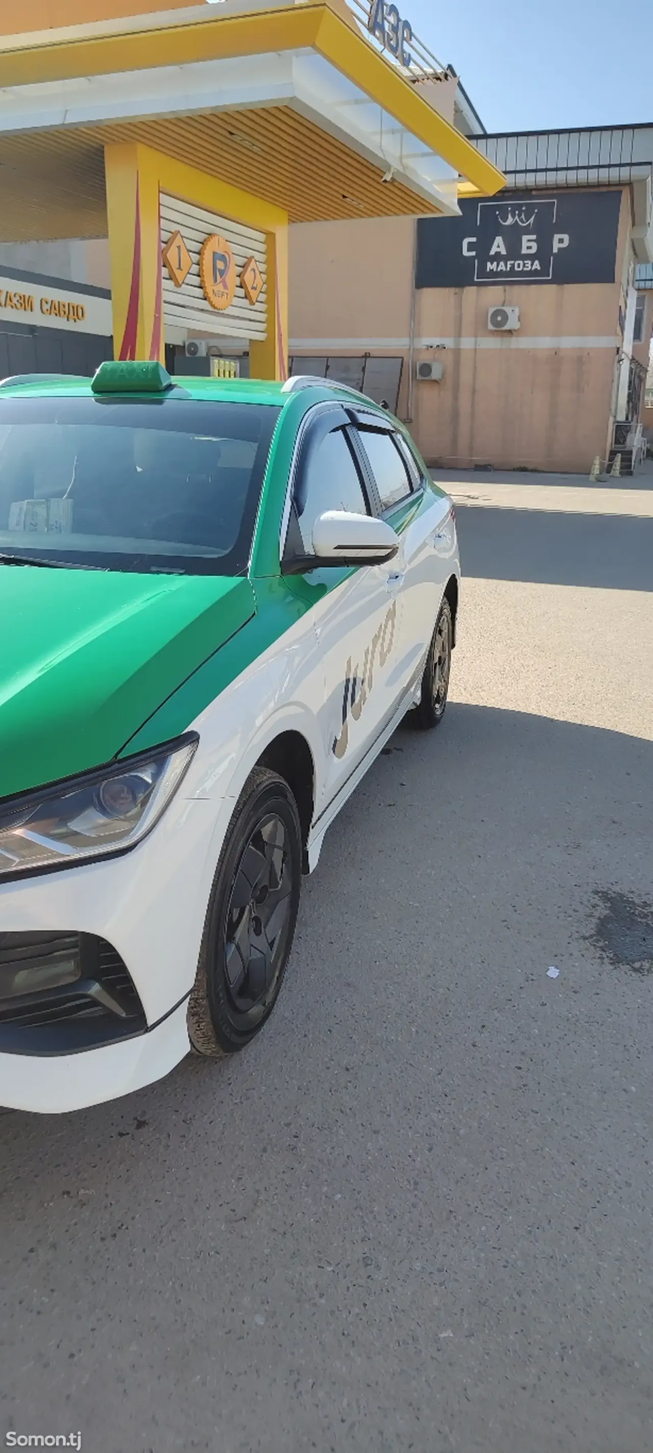 BYD E2 2023 · AT