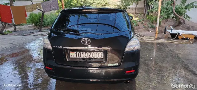 Toyota Mark X ZiO 2010 · 2.4 AT