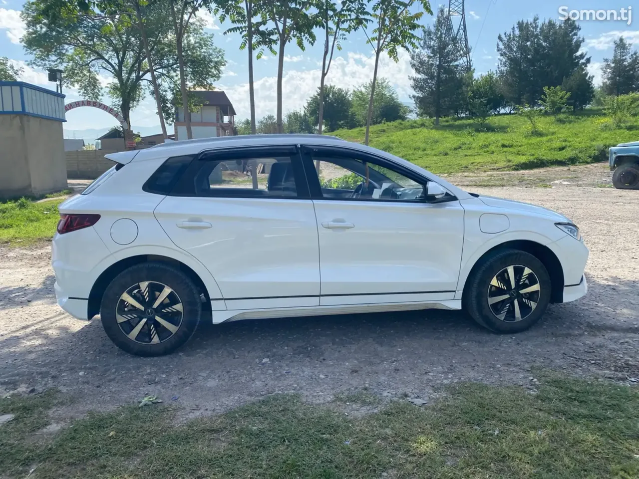 BYD E2 2023 · AMT