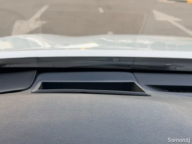 Toyota Camry 2018 · 3.5 AT