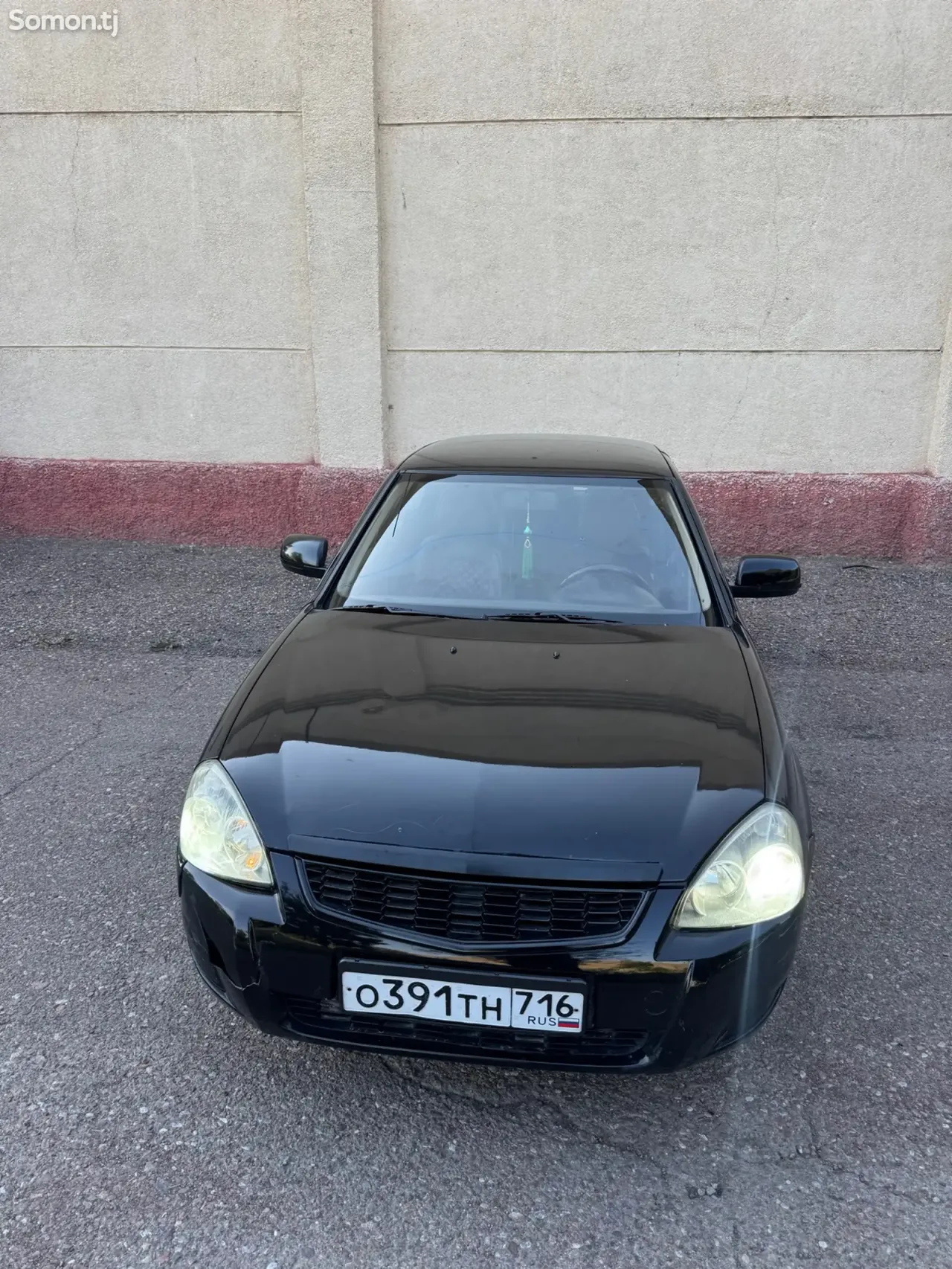Lada (ВАЗ) Priora 2010 · 1.6 MT