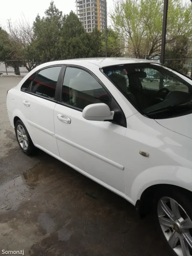 Chevrolet Lacetti 2005 · 1.6 AT