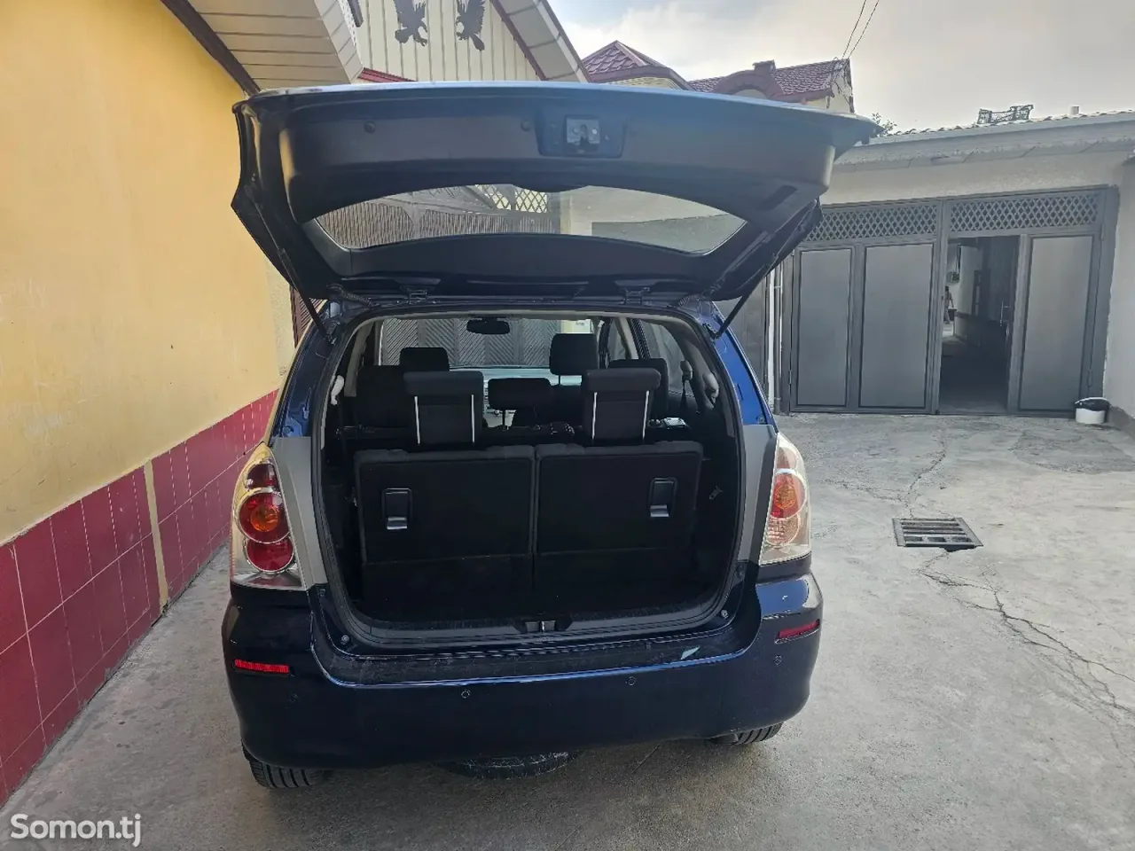 Toyota Corolla Verso 2007 · 1.8 MT