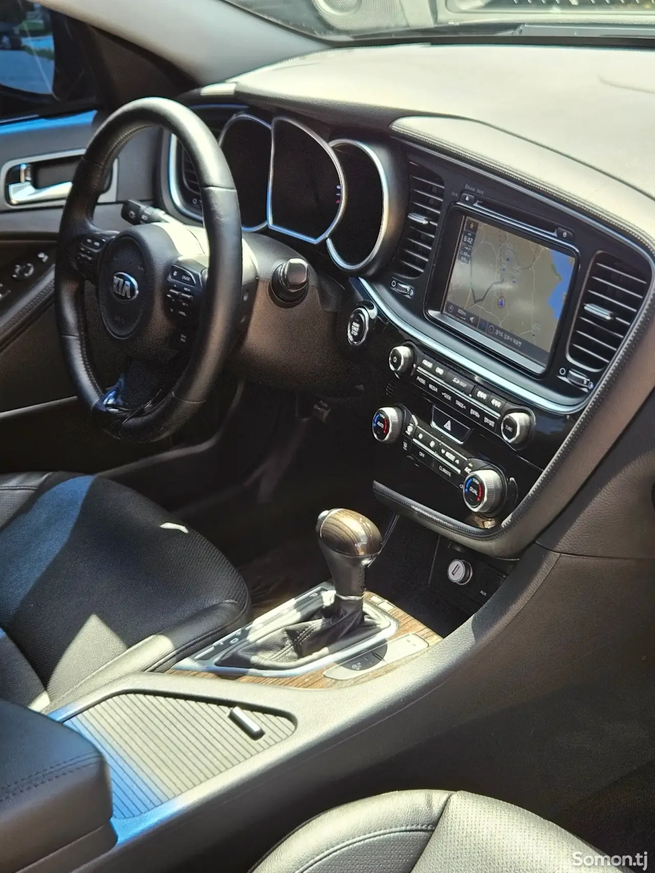Kia K5 2014 · 2.0 AT