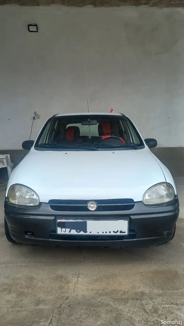Opel Corsa 1994 · 1.4 AT