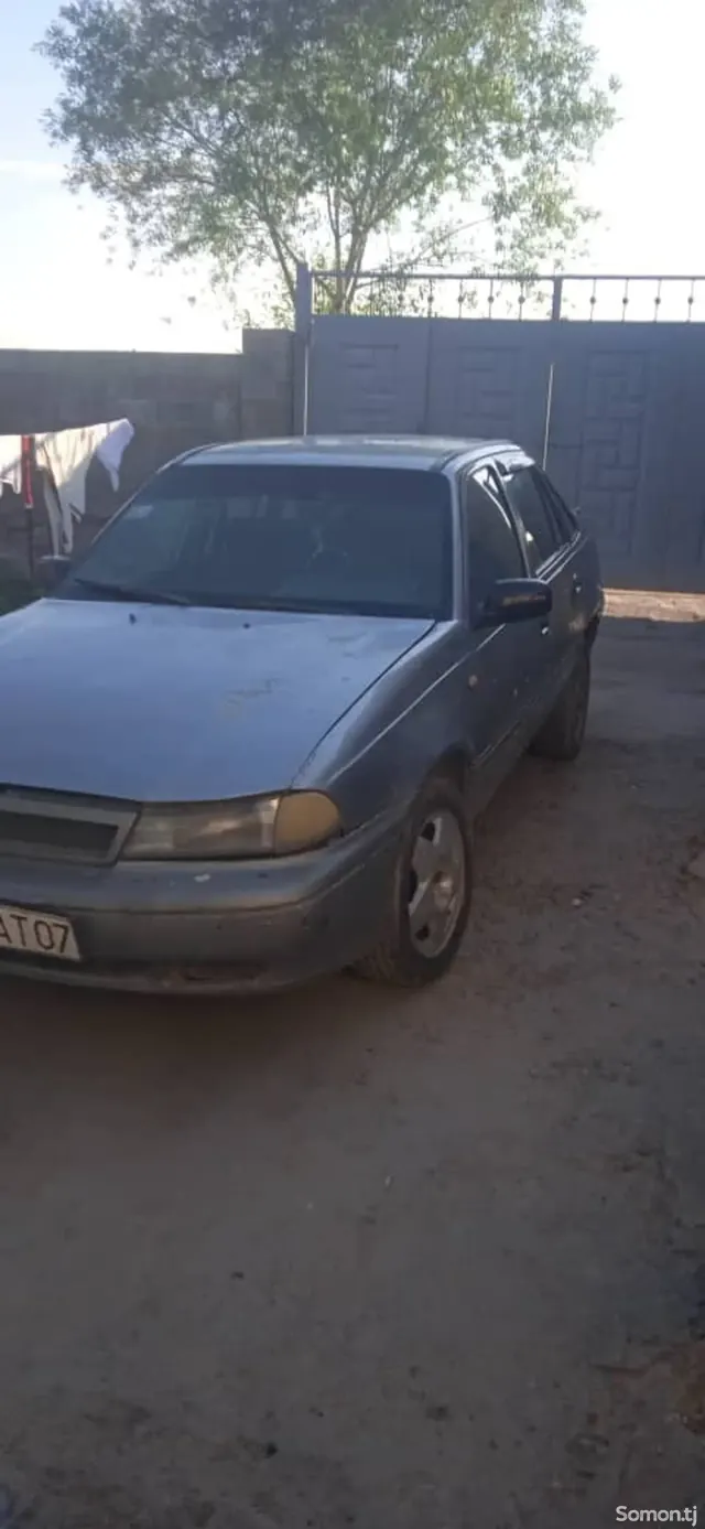 Daewoo Nexia 1995 · 1.6 MT
