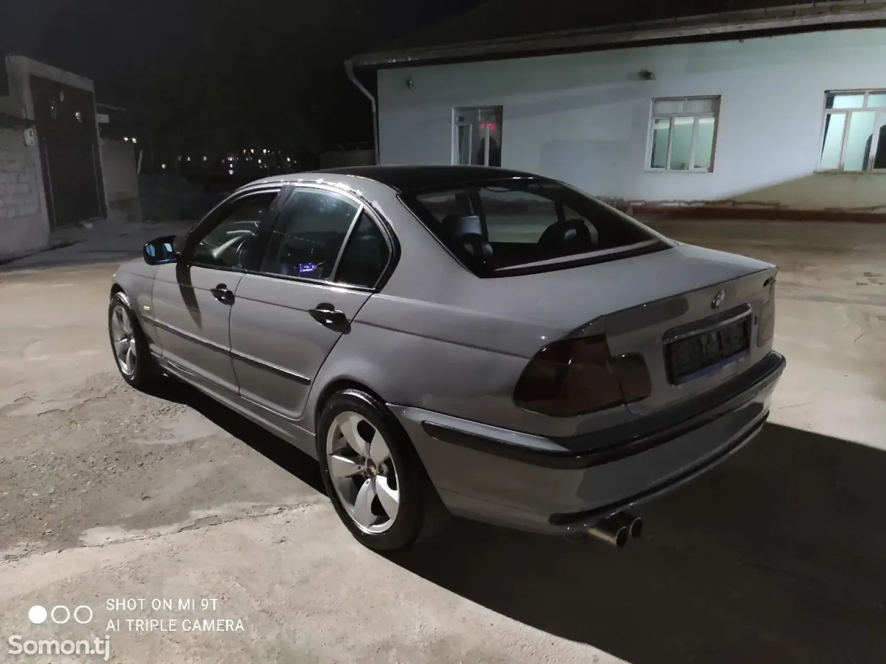 BMW 3 series 2000 · 2.4 AT