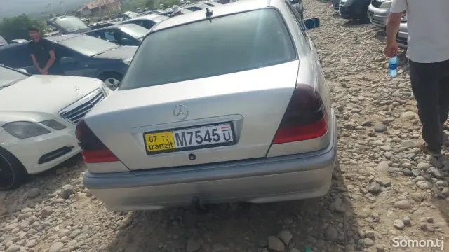 Mercedes-Benz C class 1999 · 1.8 MT