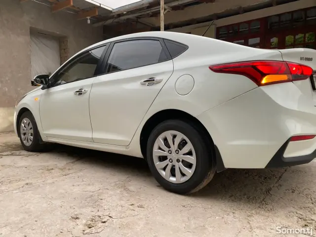 Hyundai Solaris 2019 · 1.6 AT
