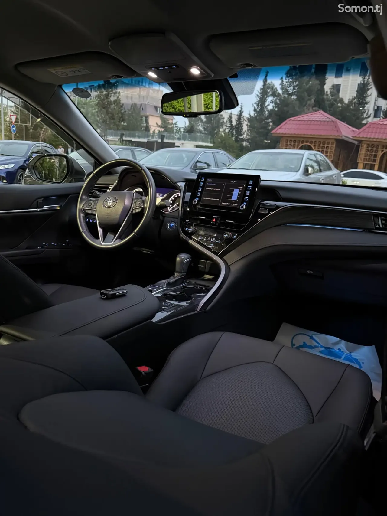 Toyota Camry 2018 · 2.5 AT