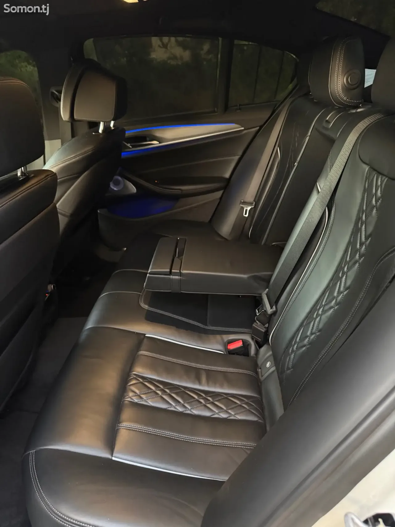 BMW 5 series 2017 · 5.0 AT