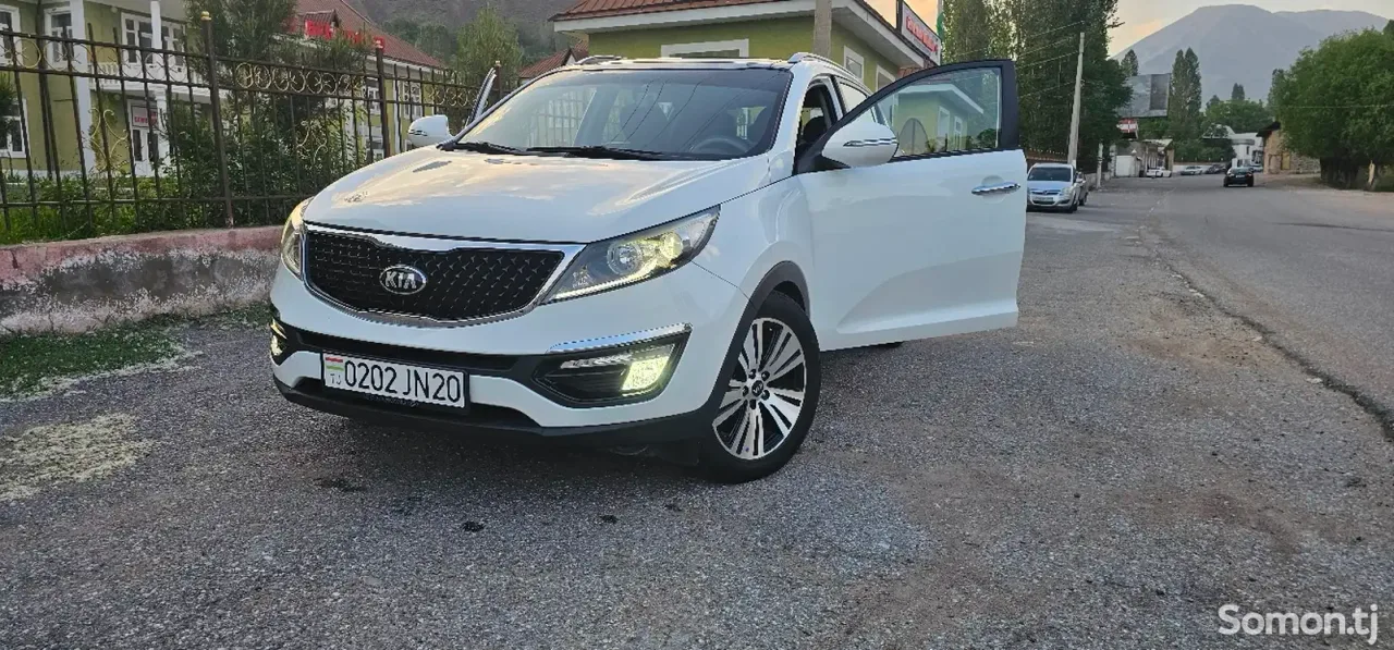 Kia Sportage 2015 · 2.0 AT