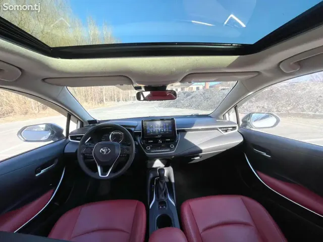 Toyota Corolla 2019 · 1.8 AT