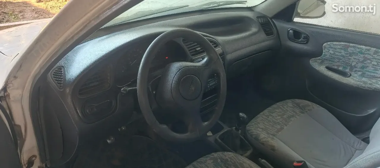 Daewoo Lanos 1997 · 1.6 MT