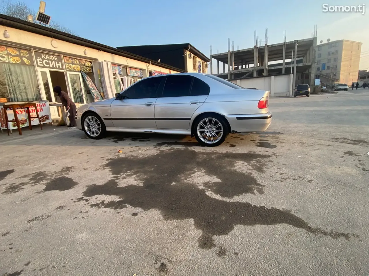 BMW 5 series 2000 · 2.8 MT