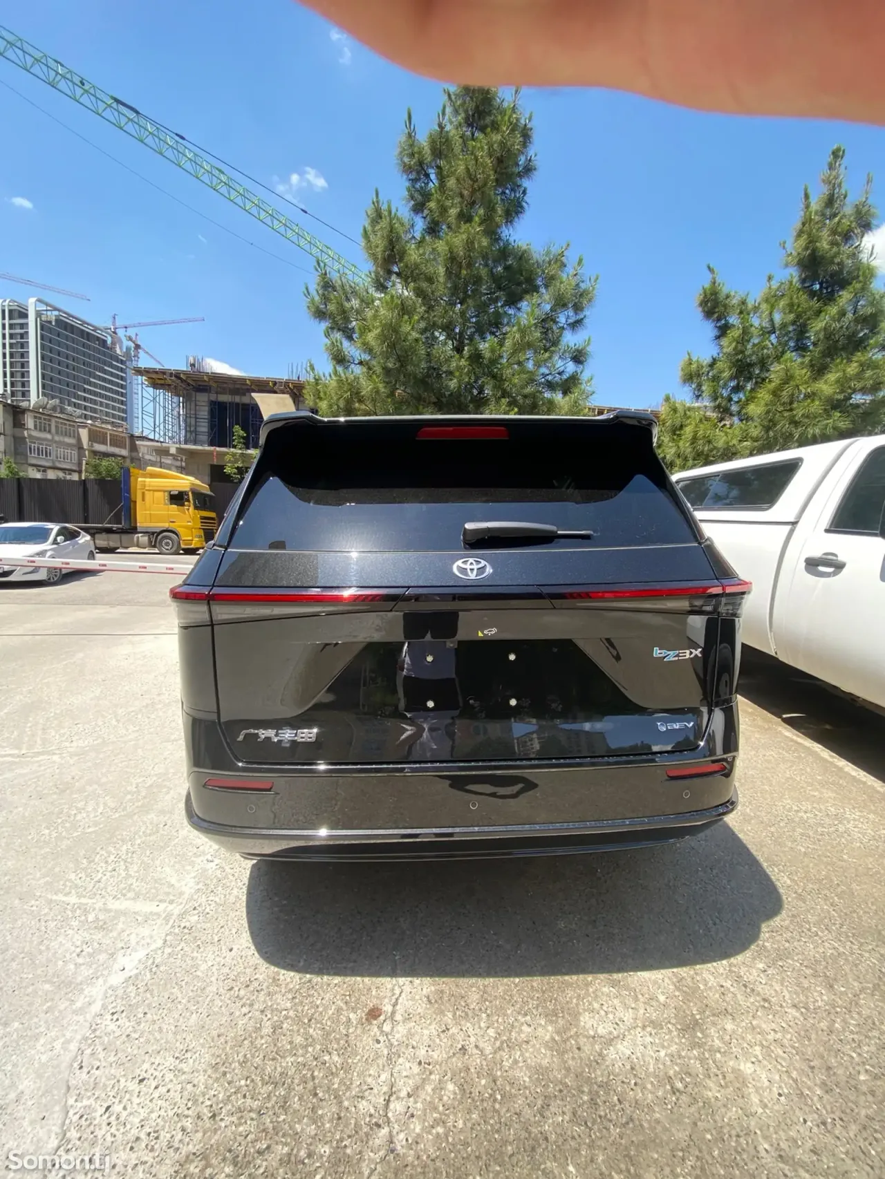 Toyota bZ3X 2025 · AT