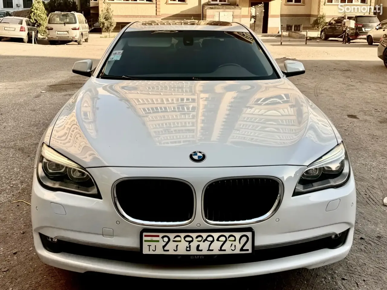 BMW 7 series 2010 · 3.0 AT
