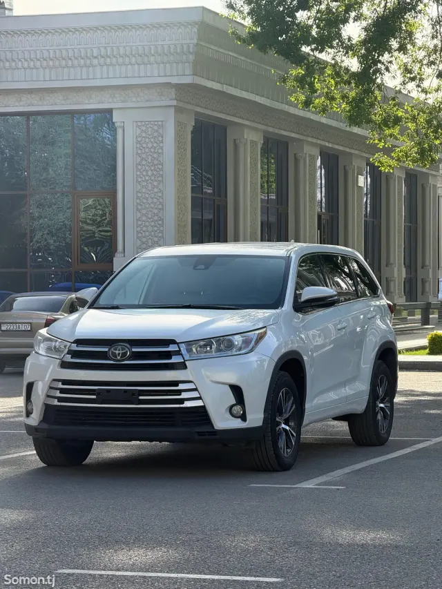 Toyota Highlander 2018 · 3.5 AT