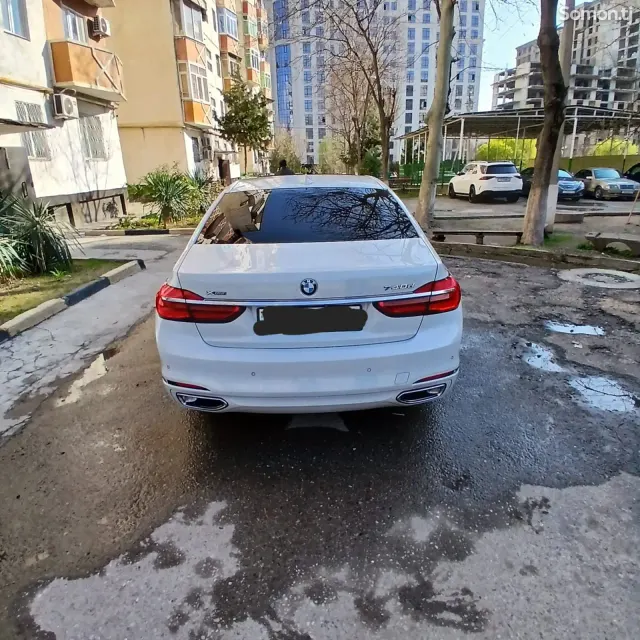 BMW 7 series 2017 · 3.0 AT