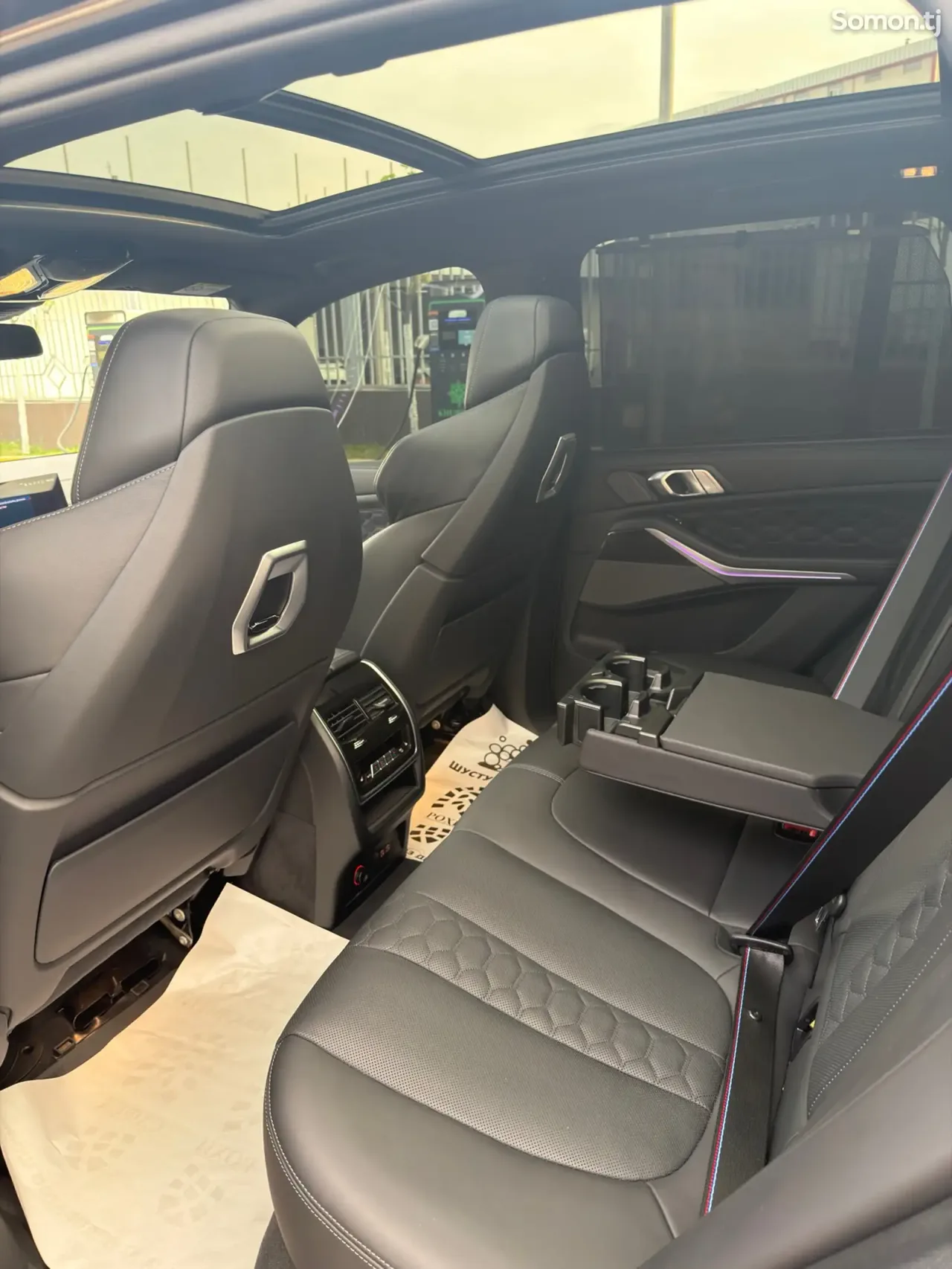 BMW X5 M 2024 · 4.4 AT