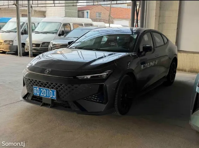 Changan UNI-V 2024 · 1.5 AT