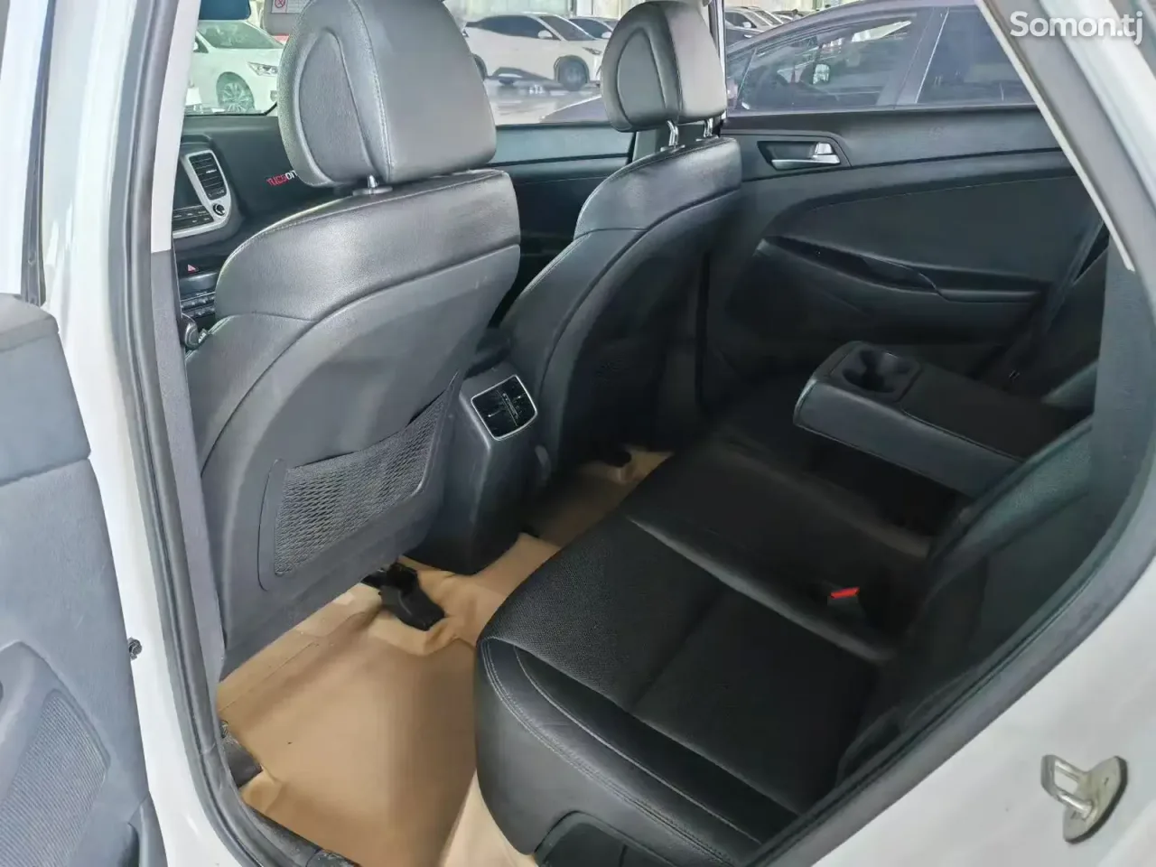 Hyundai Tucson 2016 · 1.6 AT