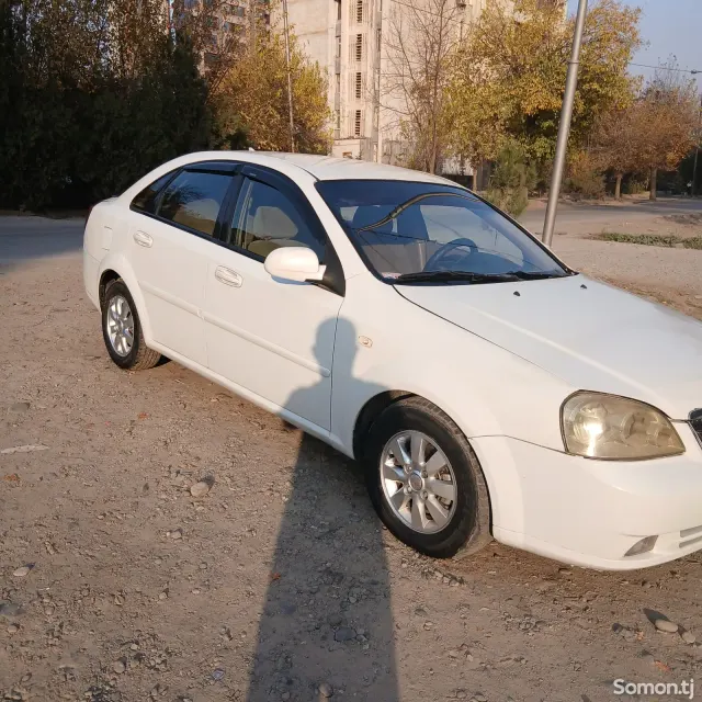 Chevrolet Lacetti 2005 · 1.6 AT