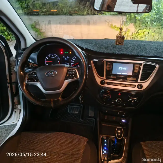 Hyundai Accent 2020 · 1.6 AT