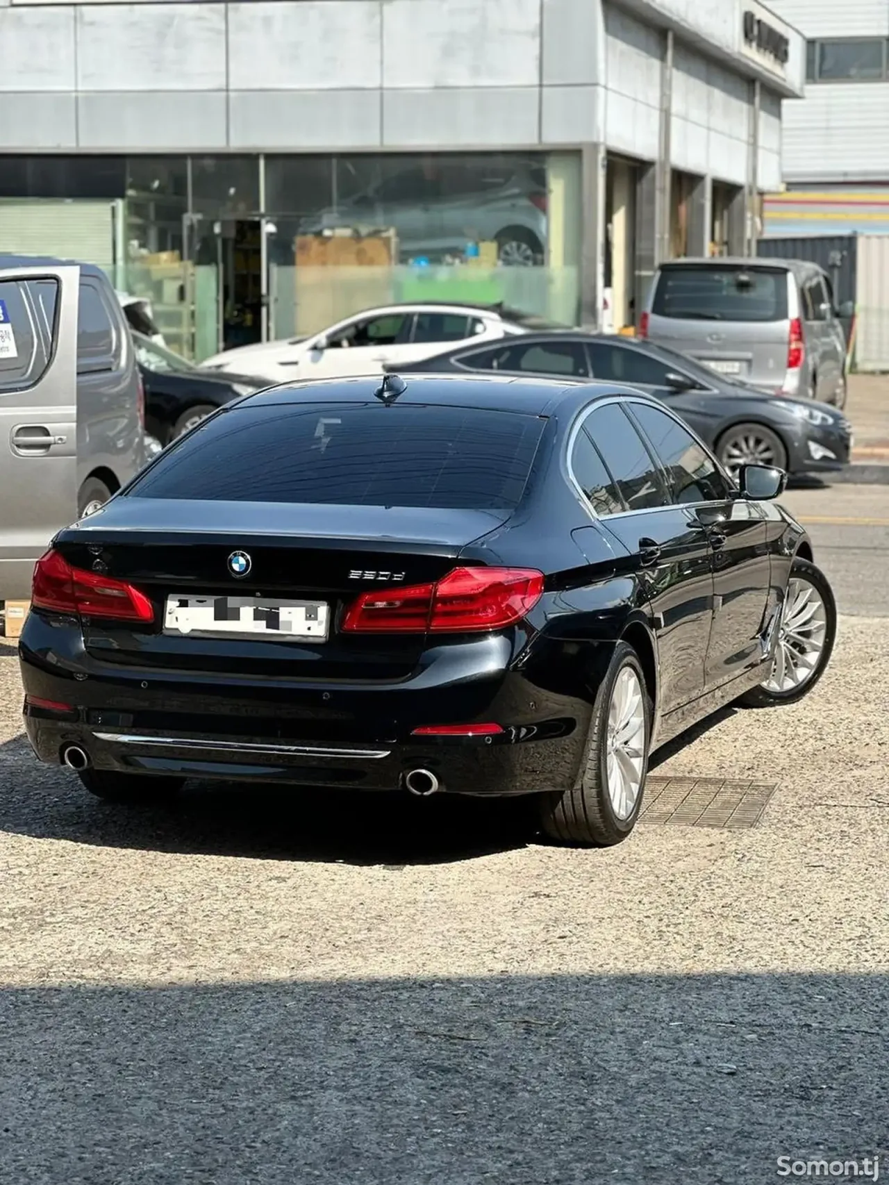 BMW 5 series 2019 · 2.0 AT