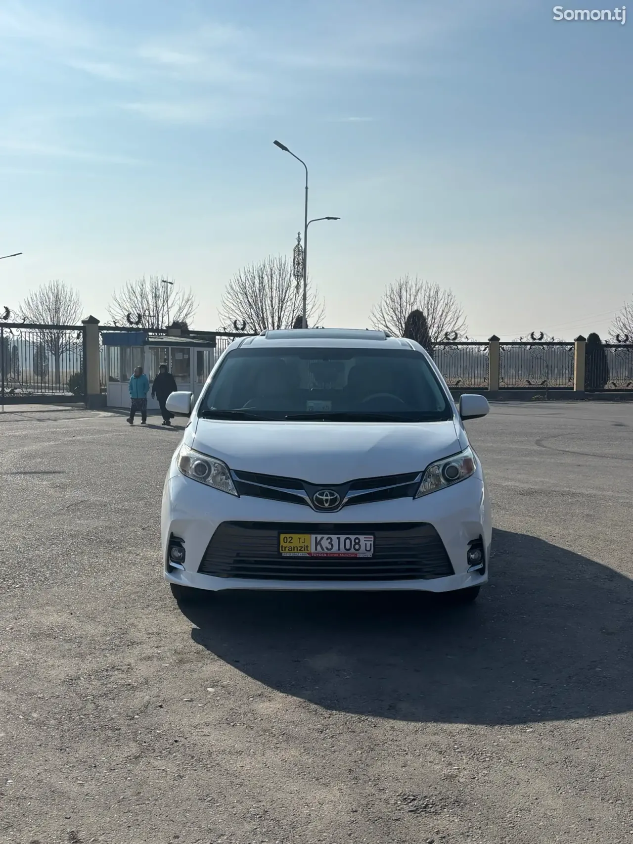 Toyota Sienna 2014 · 3.5 AT