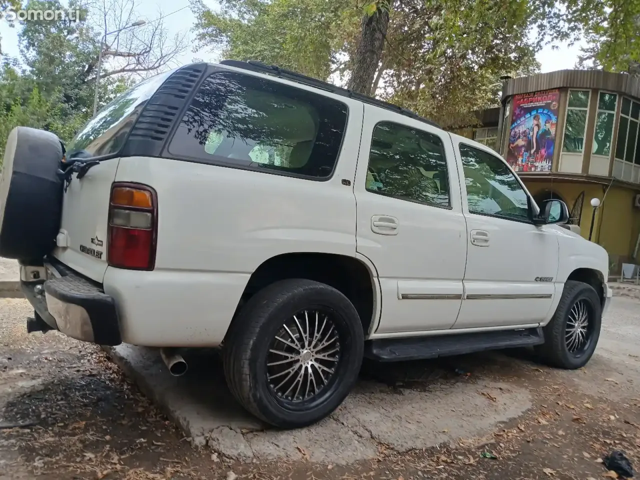 Chevrolet Tahoe 2004 · 5.3 AT
