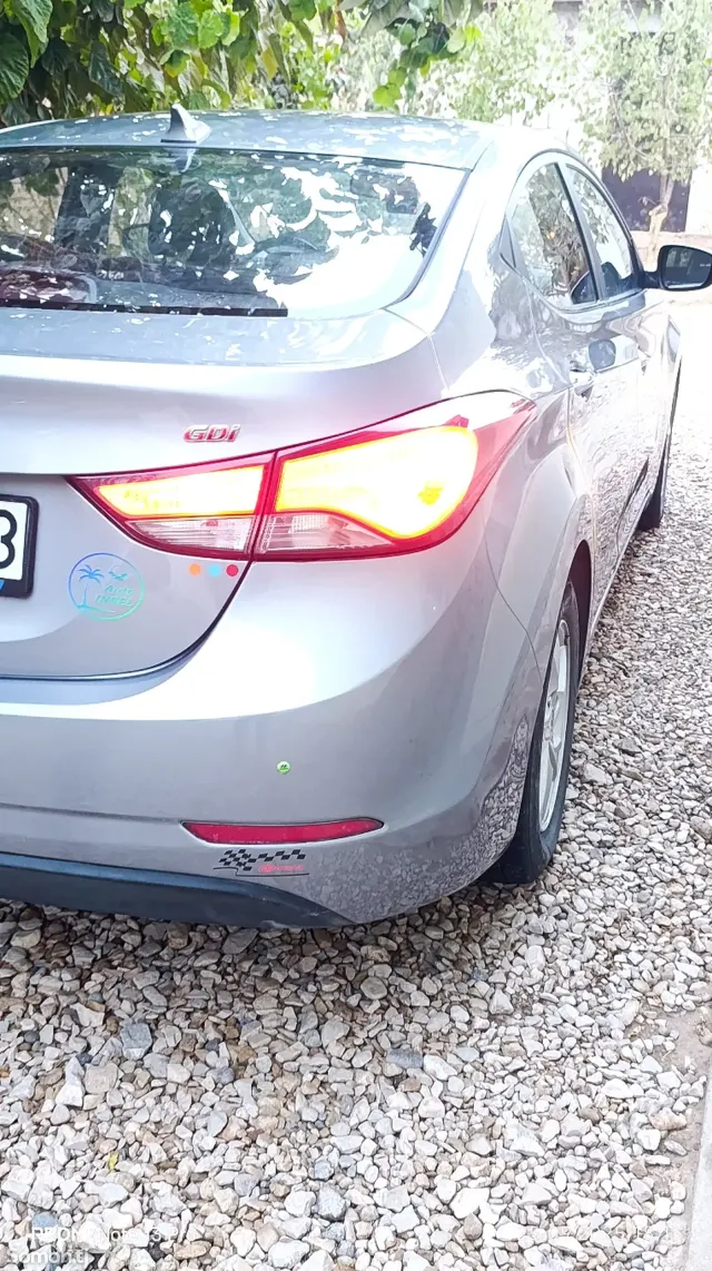 Hyundai Avante 2014 · 1.6 AT