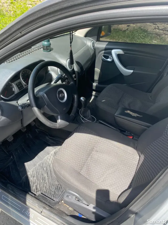 Lada (ВАЗ) Largus 2014 · 1.6 MT