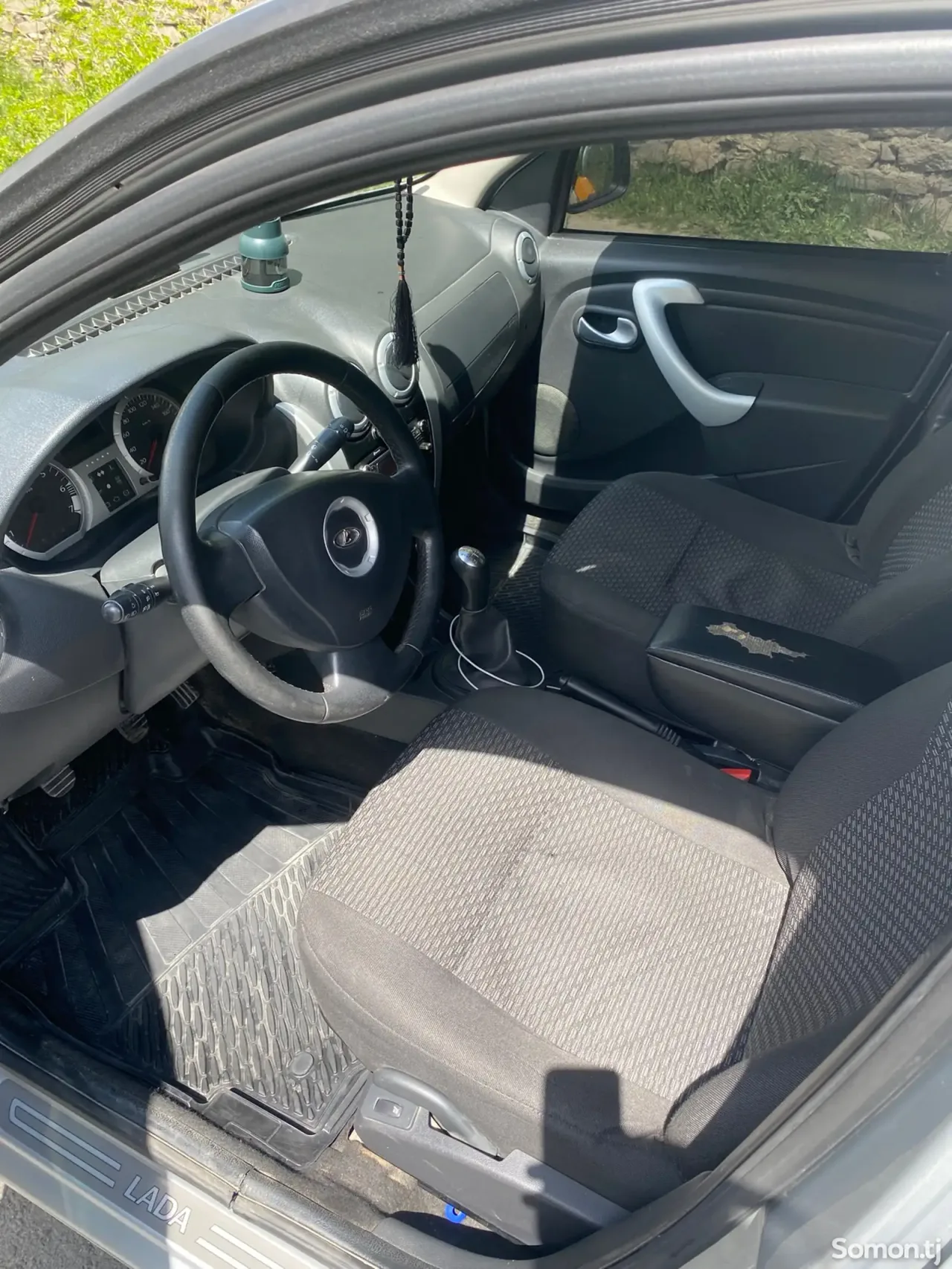 Lada (ВАЗ) Largus 2014 · 1.6 MT