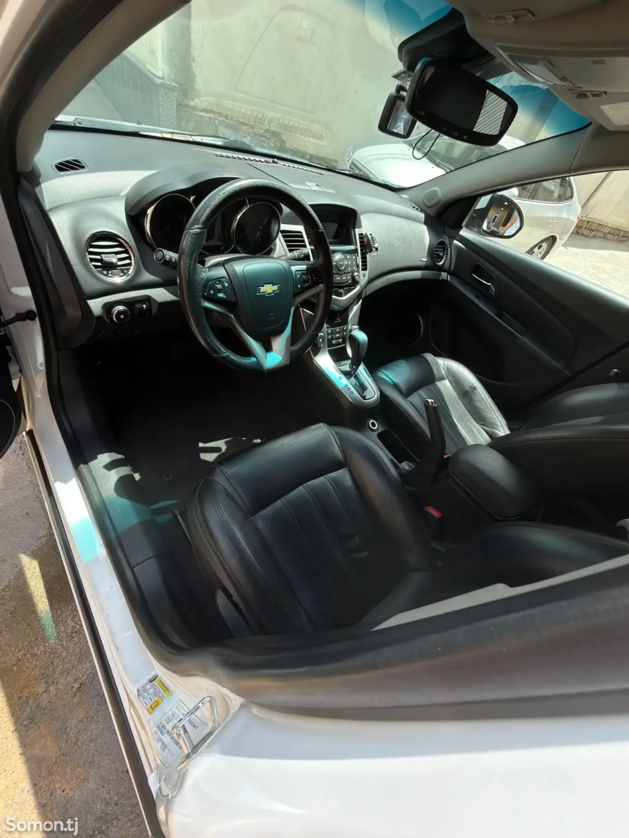 Chevrolet Cruze 2010 · 1.8 AT