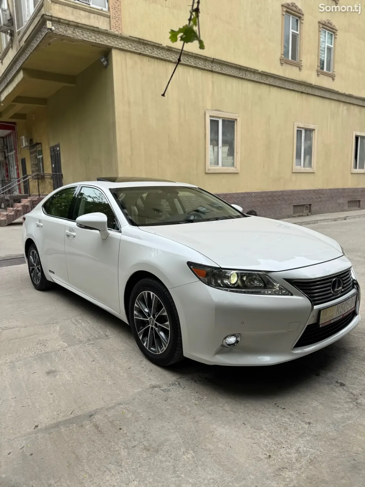 Lexus ES series 2015 · 3.0 AT