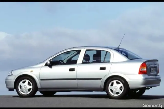 Opel Astra G 2000 · 1.8 MT