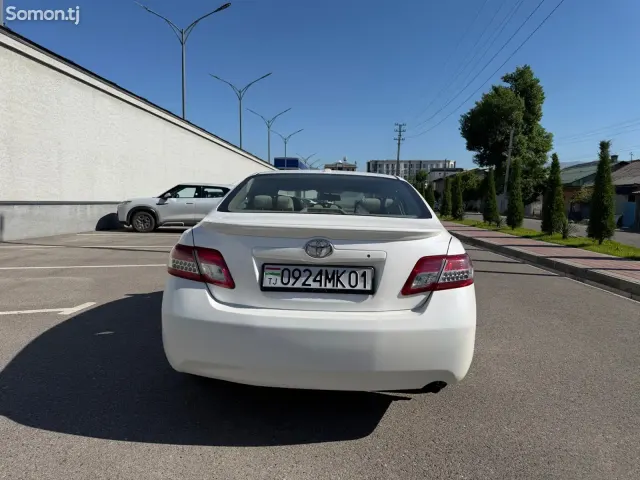 Toyota Camry 2010 · 2.5 AT