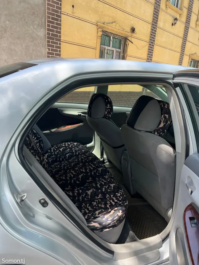 Toyota Corolla 2008 · 1.6 AT