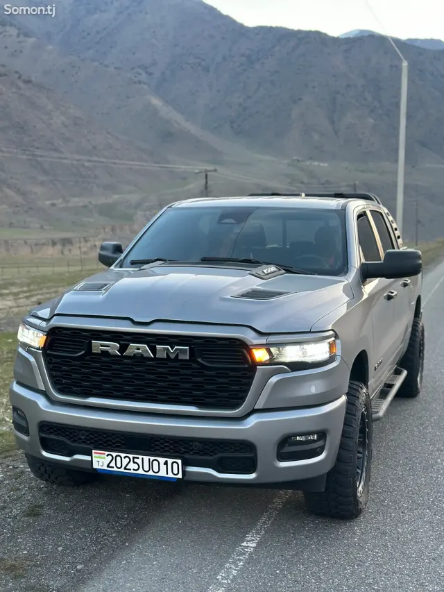 Dodge RAM 2025 · 3.6 AT