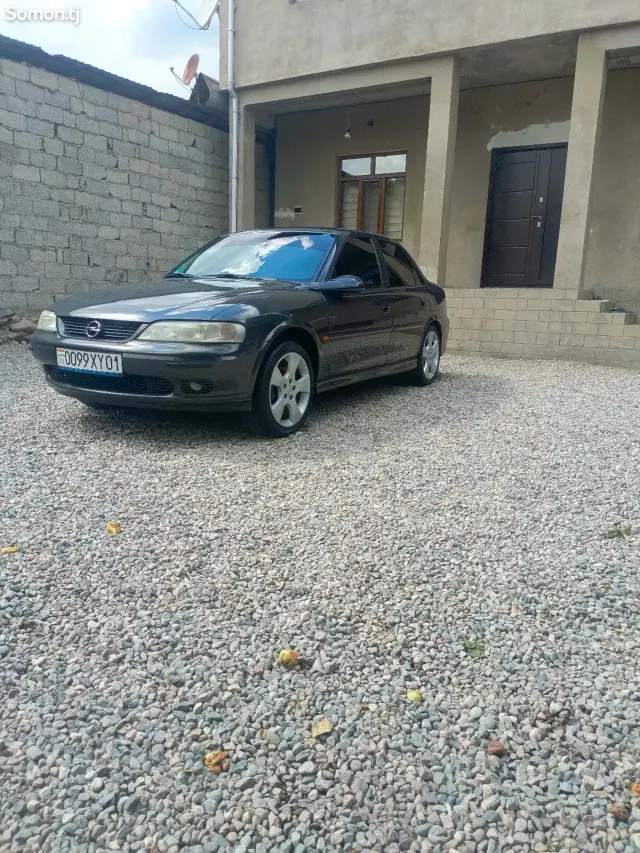 Opel Vectra B 2000 · 1.8 MT