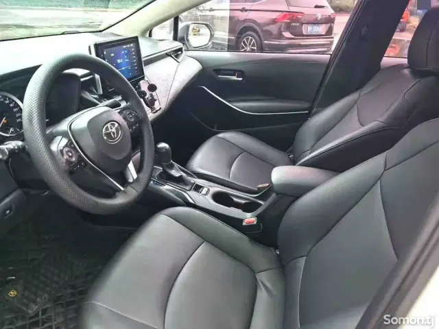 Toyota Corolla 2023 · 1.8 AT