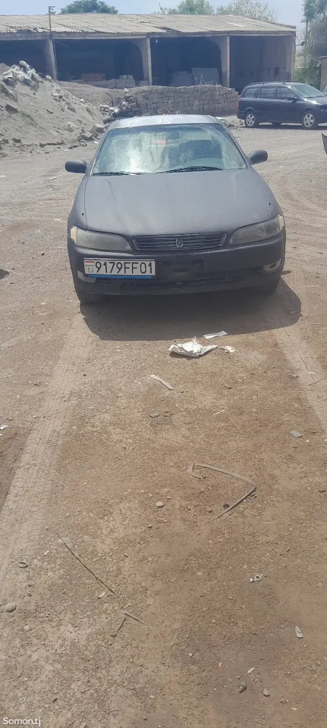 Toyota Mark II 1995 · 2.0 AT