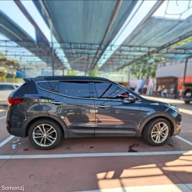 Hyundai Santa Fe 2016 · 2.2 AT