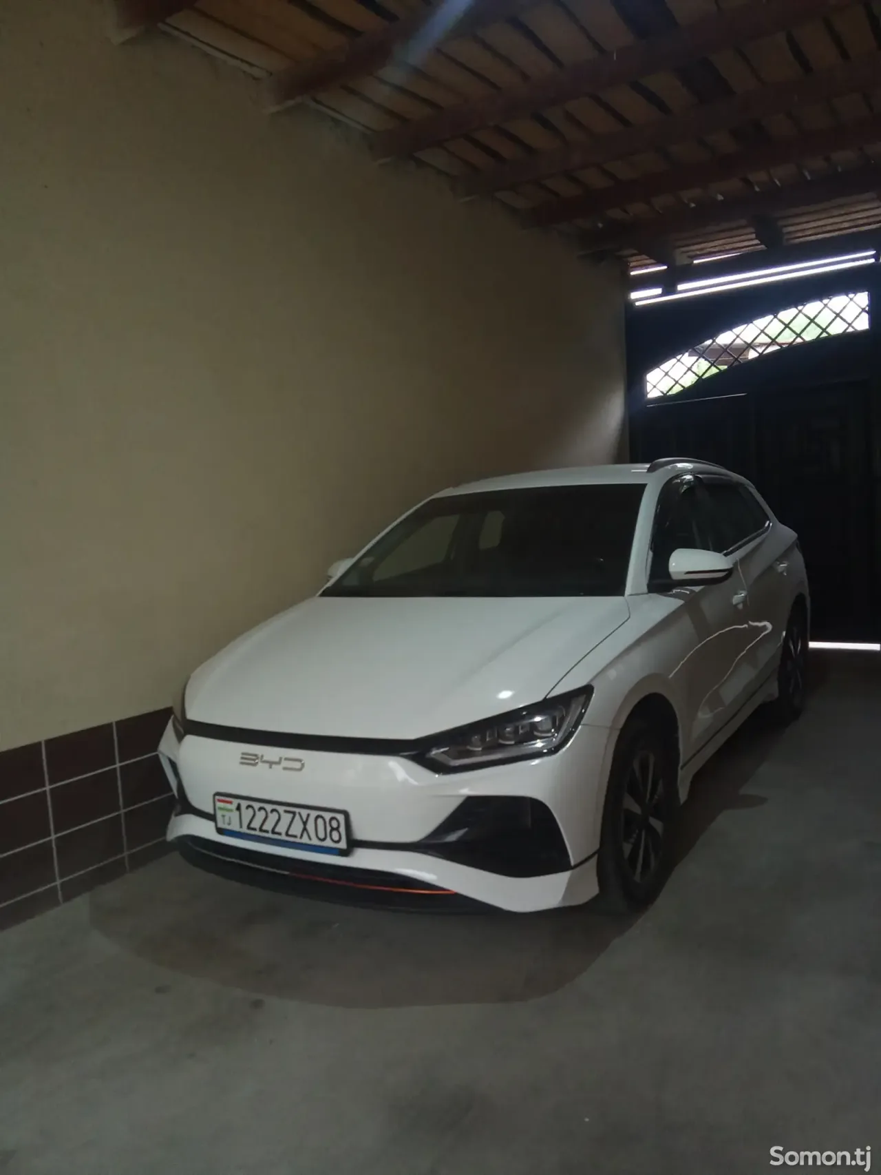 BYD E2 2024 · AT