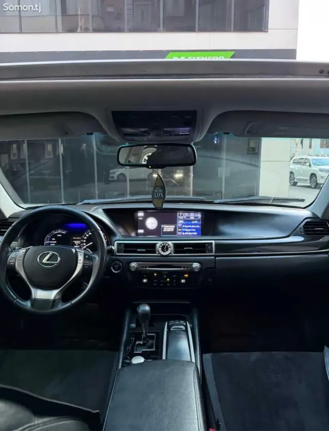 Lexus GS series 2013 · 4.5 AT