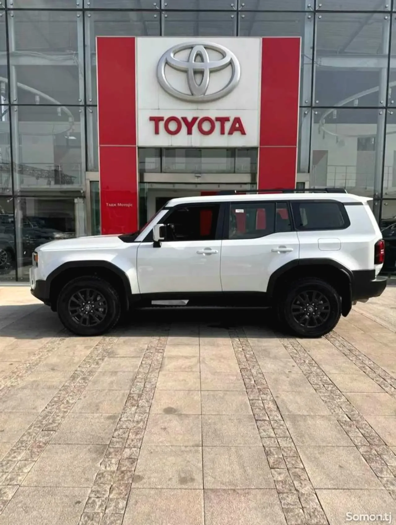 Toyota Land Cruiser Prado 2026 · 2.4 AT