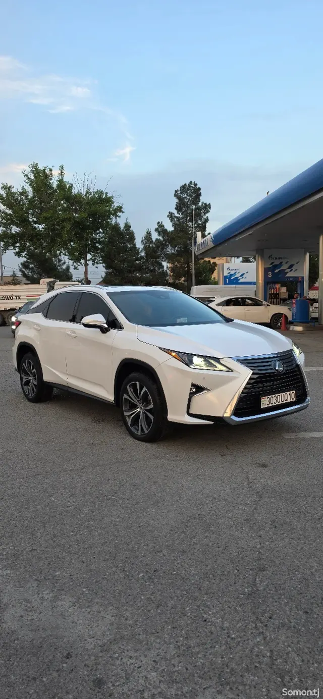 Lexus RX series 2017 · 3.5 AT