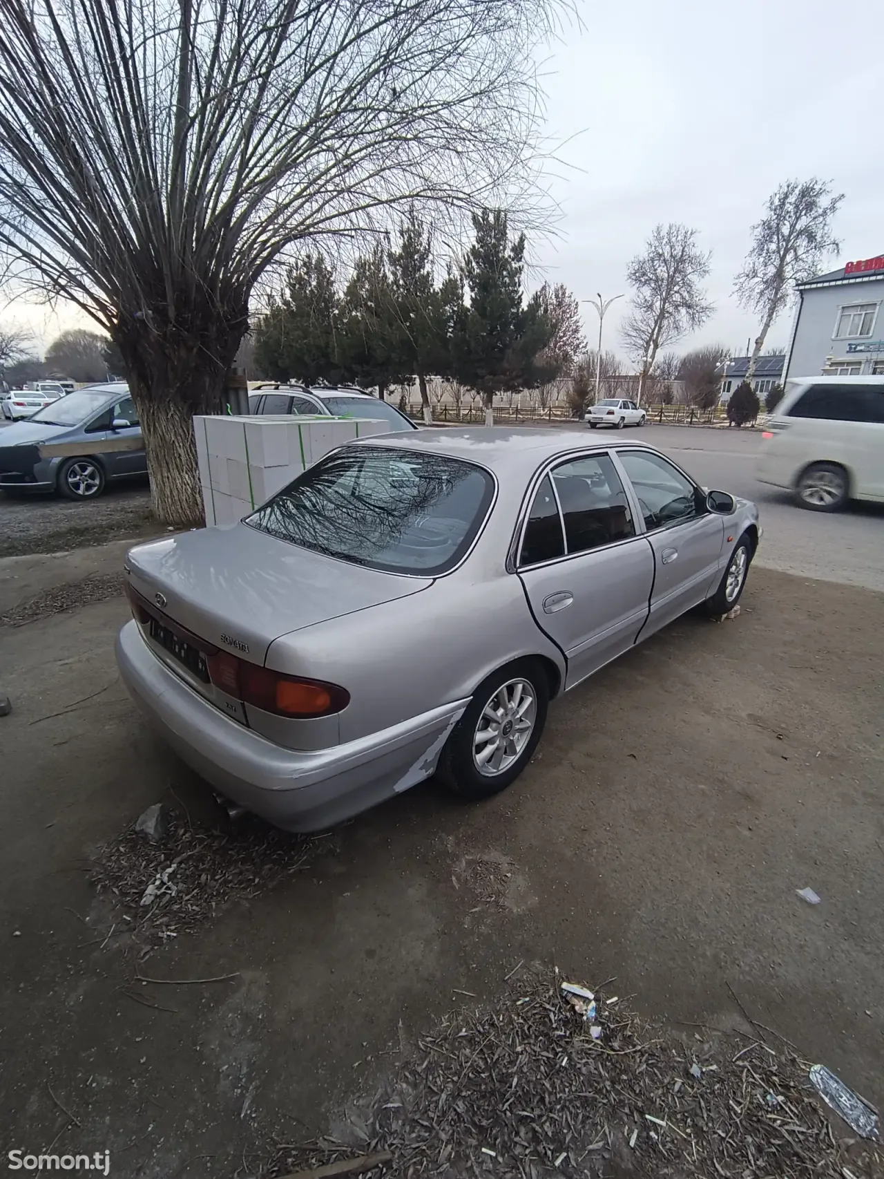 Hyundai Sonata 1999 · 2.2 MT