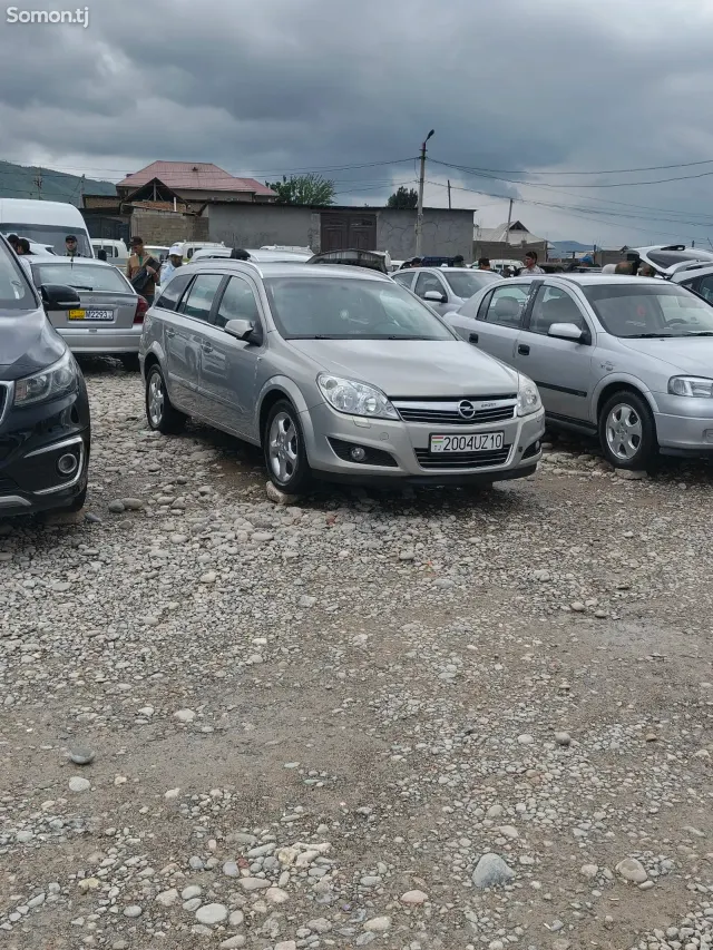 Opel Astra H 2007 · 1.6 MT